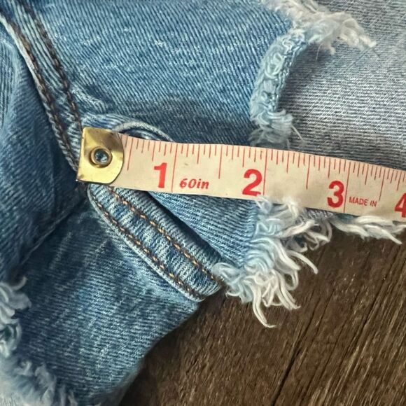 Levi's 501 Original Jean Distressed Shorts-Size 30 - Picture 6 of 7